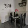 Отель Cozy 2 Bed House - FREE Wifi and Parking - Anfield Liverpool Home, фото 14