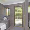 Отель Red Door Beach House - Marcoola Beach - PET FRIENDLY, FOXTEL, WIFI, 500 BOND, Linen Supplied, фото 8