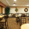 Отель Holiday Inn Express & Suites Carrollton, an IHG Hotel, фото 17