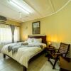 Отель Zambezi Family Lodge - Lion Room в Водопады Виктории