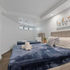 Отель Sirocco 906 by G1 Holidays - Two Bedroom Beachfront Apartment in Sirocco Resort, фото 1