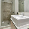 Отель QV Spacious Viaduct Harbour Apartment - 819, фото 8