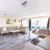 Отель Restyled House with 5 Bathrooms near Vrachelse Heide, фото 17