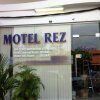 Отель Rez Motel, фото 1