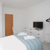 Отель Central Designer 2 Bedroom Apartment in Portland Square, фото 28