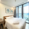 Отель DongDong Skyview APT in Landmark81 Tower, фото 20