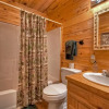 Отель Grey Wolf Lodge, фото 13