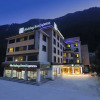 Отель Holiday Inn Express Jiuzhaigou, фото 1