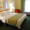 Отель Fairfield Inn & Suites by Marriott Hinesville Fort Stewart, фото 4
