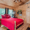 Отель Elk Feathers 2 Bedroom Cabin by RedAwning, фото 17