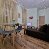 Отель Art Deco One-Bedroom Suite in Library House with Free 5G WiFi, фото 14