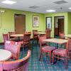 Отель Quality Inn & Suites, фото 12