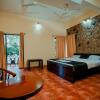 Отель Saffronstays Cliff Haven, Wayanad, фото 4