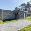 Отель Luxury Chalet With two Bathrooms, Near the sSa on Texel, фото 1