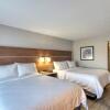 Отель Holiday Inn Express Hotel & Suites Oshkosh, an IHG Hotel, фото 36