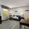 Отель Hampton Inn & Suites Barrie, фото 3