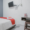 Отель RedDoorz Syariah near Mall Boemi Kedaton Lampung, фото 15