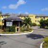 Отель Coconuts Seafront 2BR, Ocho Rios, фото 1