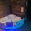 Отель Romantisme et glamour 2 avec spa , clim et jardin, фото 4