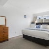 Отель Bright 3-Bedroom Unit - WiFi & Parking, фото 5