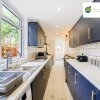 Отель 6 Bedroom 6 Bath House By Passionfruitproperties close to Coventry City Centre with garden - RRC, фото 7