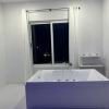 Отель Luxury 5BD Loft in Prime Location, фото 5