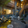 Отель Wenjinyuan Old Town Private Panoramic Courtyard, фото 1