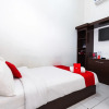 Отель RedDoorz @ Hertasning Area 2, фото 5
