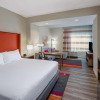 Отель La Quinta Inn & Suites by Wyndham Greensboro Arpt High Point, фото 26
