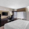 Отель Clarion Inn & Suites DFW North, фото 37