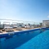 Отель Sanders Crystal 1 - Delightful 2-bdr Apt With Shared Pool, фото 12