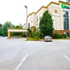 Отель Holiday Inn Express Atlanta NE I-85 Clairmont, an IHG Hotel, фото 1