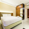 Отель Warm Cozy Studio Room at Signature Park Grande Apartment By Travelio, фото 7
