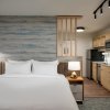 Отель Towneplace Suites By Marriott New Philadelphia в Нью-Филадельфии