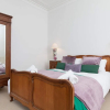 Отель Traditional Luxury Apartment Sleeps 10 Guests, фото 34