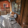 Отель Birdie Cabin 1328 by RedAwning, фото 8