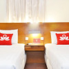 Отель Zen Rooms Basic Lamongan Malang, фото 3