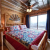 Отель Rocky Top Lodge - Six Bedroom Cabin, фото 27