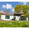 Отель Appealing holiday home in Vrouwenpolder with garden, фото 2