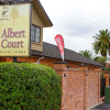 Отель Albert Court Motor Lodge, фото 1