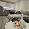Отель Luxurious 2-bed Haven in the Heart of Barking, фото 12