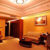 Отель Yuexiu Hotel Guangzhou, Curio Collection by Hilton, фото 2