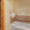 Отель Mountain Thunder Lodge 3 Bedroom Vacation Rental in Breckenridge With Access to a Hot Tub Just Two B, фото 9