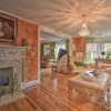 Отель Unique & Historic Home Walk to Lake Champlain, фото 10