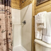 Отель Ern849- Sweet Escape - Great Location! Close To Action! 4 Bedroom Cabin by RedAwning, фото 6