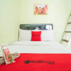 Отель RedDoorz Syariah near Suncity Mall Sidoarjo, фото 7