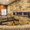 Отель Cobblestone Hotel & Suites – Chippewa Falls, фото 2