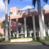 Отель Miami Gardens Inn & Suites в Майами-Гарденсе