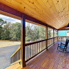 Отель Brand-new Luxury W/ Hot Tub & Firepit 3 Bedroom Cabin, фото 8
