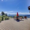 Отель Modern Underwood Home w/ Deck & Mt Hood Views, фото 17